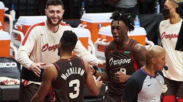 500万彩票网-开拓者三后卫阵容渐入佳境 连战强敌决定球队排位