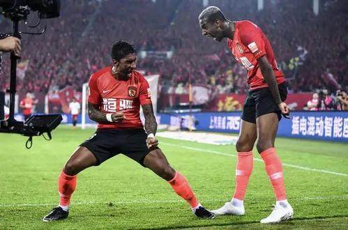 500万网彩票-粤媒：宝塔组合即将返回国内 正抓紧找航班办手续